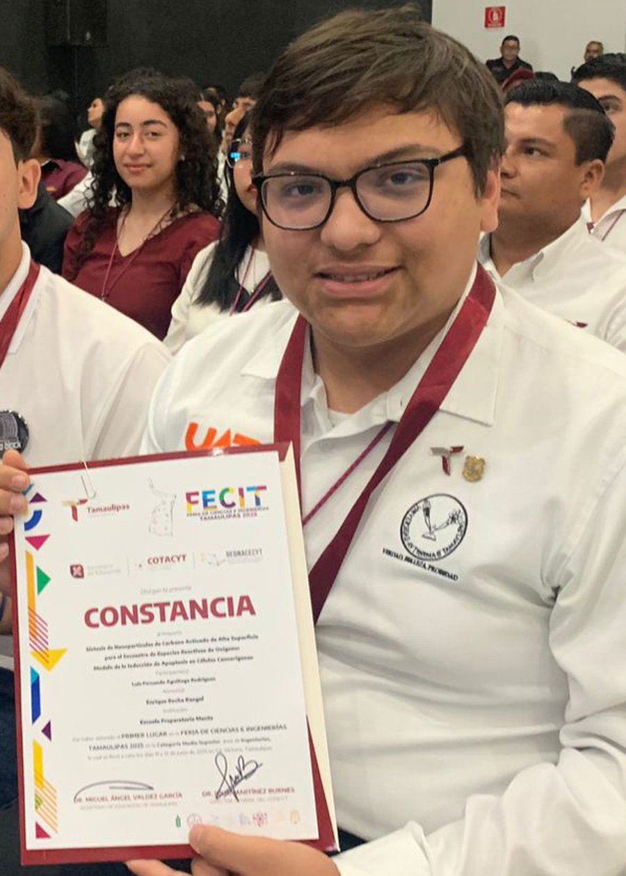 Estudiante de la UAT investiga cura contra el cáncer