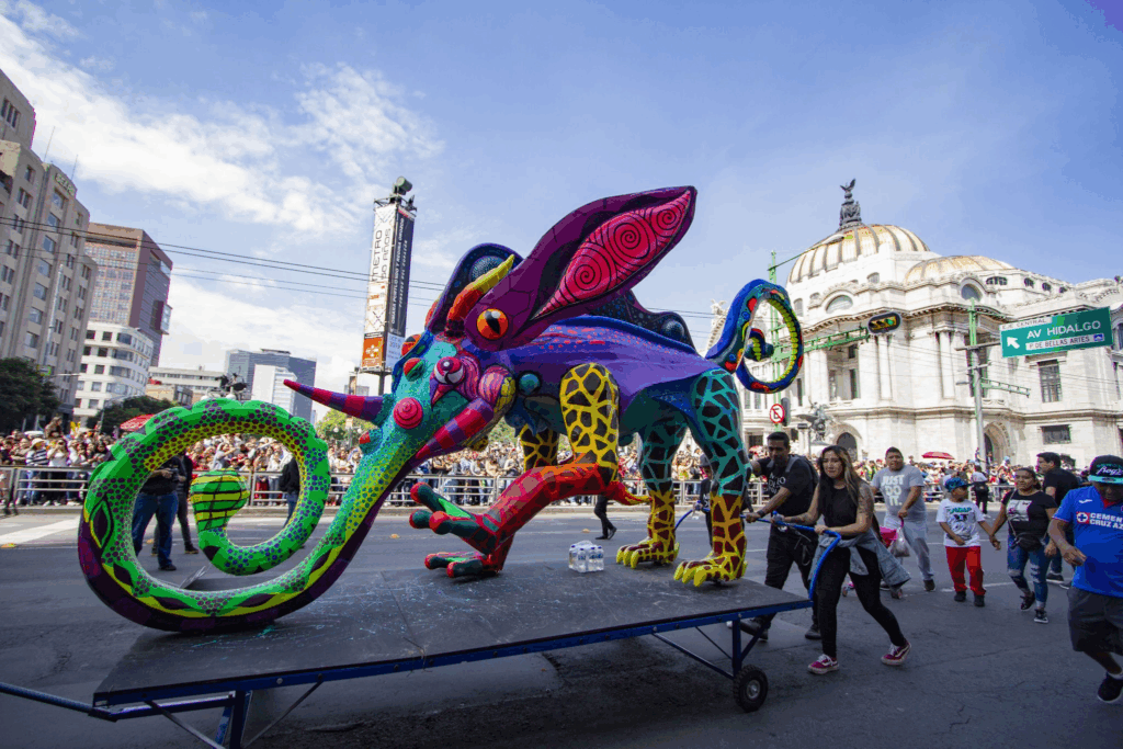 Desfile de Alebrijes 2025 iniciará al mediodía con 214 figuras monumentales en Paseo de la Reforma