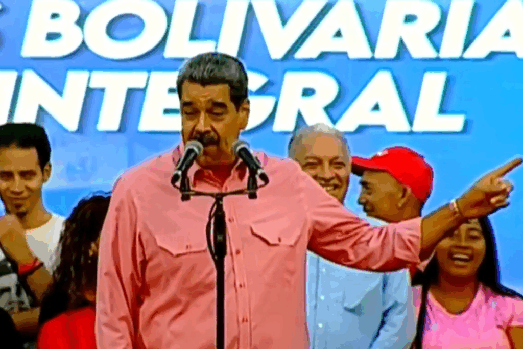 Maduro canta ‘Imagine’ de John Lennon en medio de las tensiones con EE.UU.