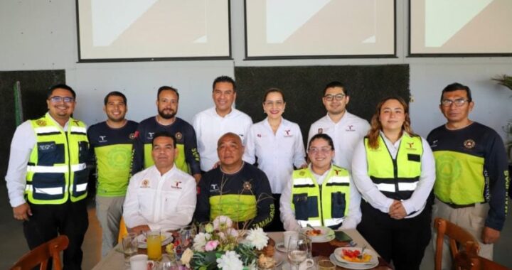 Reconoce Salud humanismo de las paramédicas y paramédicos en su día